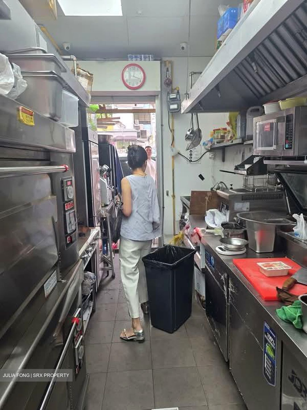 Toa Payoh Central (D12), Shop House #546936991